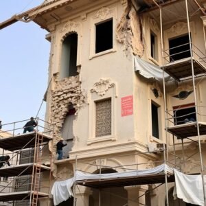 معالجة وترميم مبنى قديم من قبل مقاول تكسير وترميم في الكويت